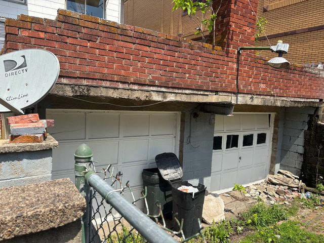427 Agatha STREET, Pitcairn, PA 15140