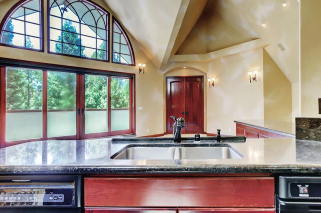 13558 Greenstone Ct, Nevada City, CA 95959