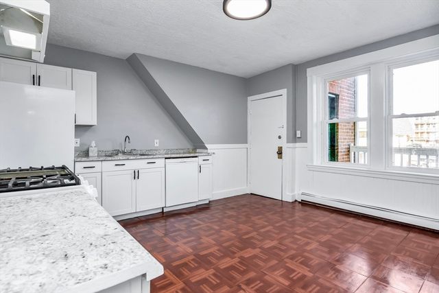 88 Congress St 3, Salem, MA 01970