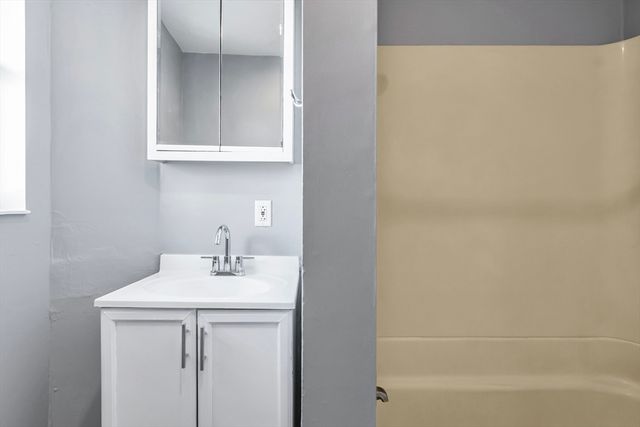 88 Congress St 3, Salem, MA 01970