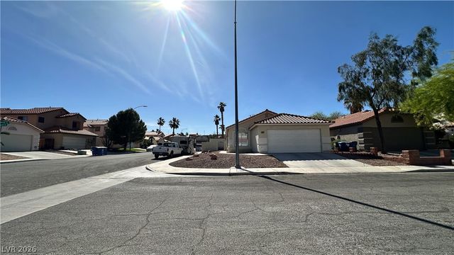 1001 Transom Drive, Las Vegas, NV 89128