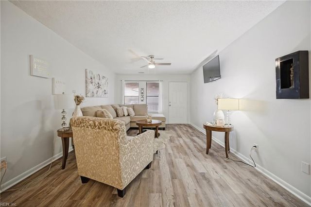 8530 Tidewater Dr Apt 314, Norfolk, VA 23503
