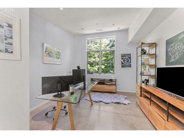 1510 S BUDDINGTON St, Portland, OR 97219