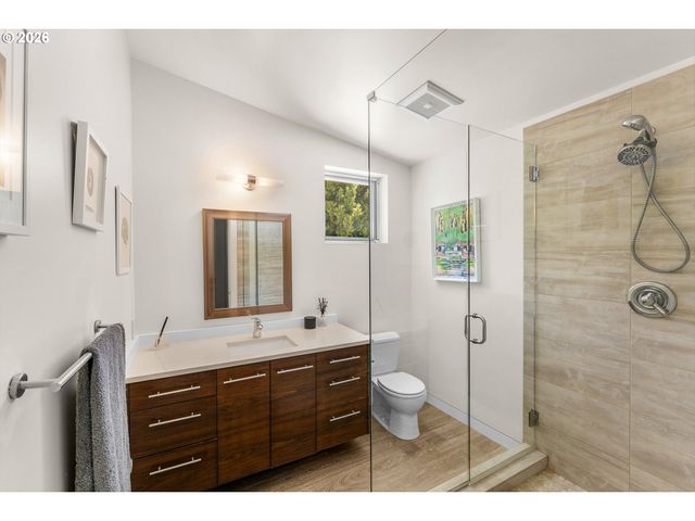 1510 S BUDDINGTON St, Portland, OR 97219