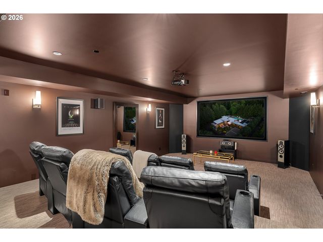 1510 S BUDDINGTON St, Portland, OR 97219