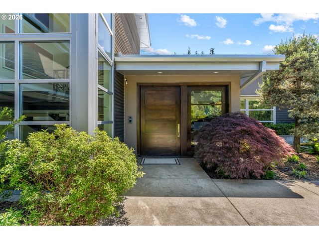 1510 S BUDDINGTON St, Portland, OR 97219
