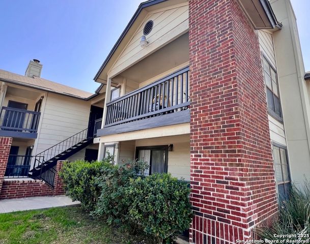 806 Station St Apt 1, Converse, TX 78109