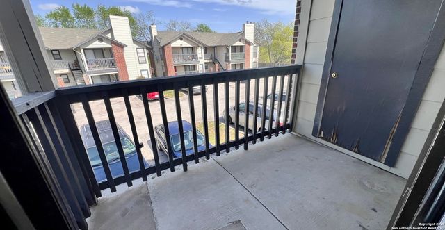 806 Station St Apt 1, Converse, TX 78109