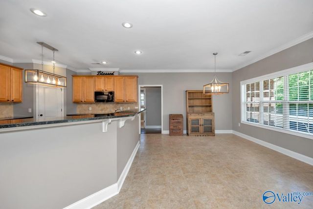 8548 Rolling Oaks Drive, Owens Cross Roads, AL 35763