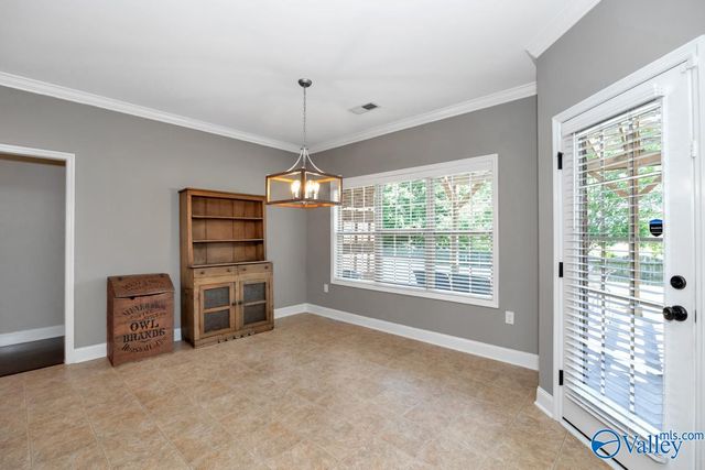 8548 Rolling Oaks Drive, Owens Cross Roads, AL 35763