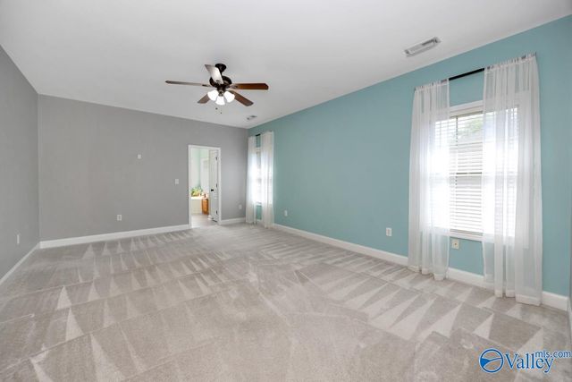 8548 Rolling Oaks Drive, Owens Cross Roads, AL 35763