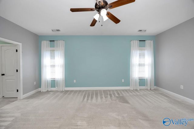 8548 Rolling Oaks Drive, Owens Cross Roads, AL 35763