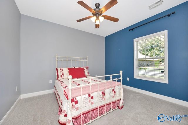 8548 Rolling Oaks Drive, Owens Cross Roads, AL 35763