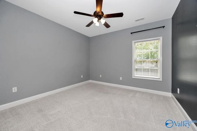 8548 Rolling Oaks Drive, Owens Cross Roads, AL 35763