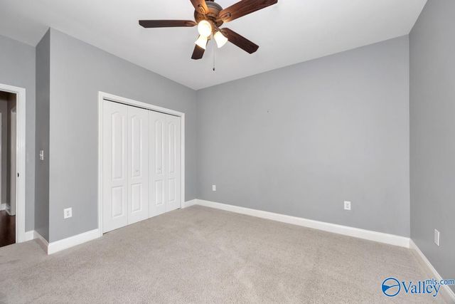 8548 Rolling Oaks Drive, Owens Cross Roads, AL 35763