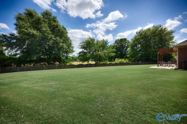 8548 Rolling Oaks Drive, Owens Cross Roads, AL 35763