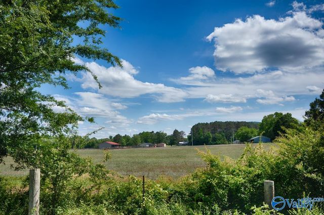 8548 Rolling Oaks Drive, Owens Cross Roads, AL 35763