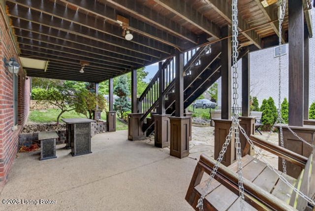 11124 Blade Crest Way, Louisville, KY 40291