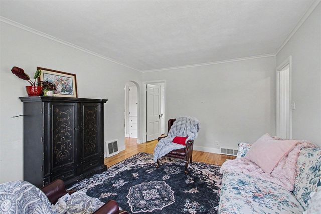 1222 W 32nd Street, Holland, MI 49423