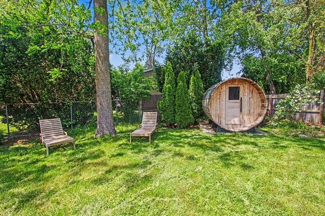 1222 W 32nd Street, Holland, MI 49423
