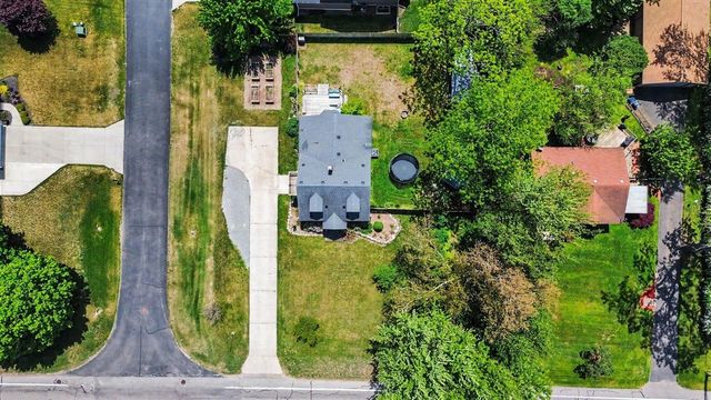 1222 W 32nd Street, Holland, MI 49423