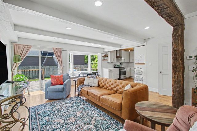 1222 W 32nd Street, Holland, MI 49423