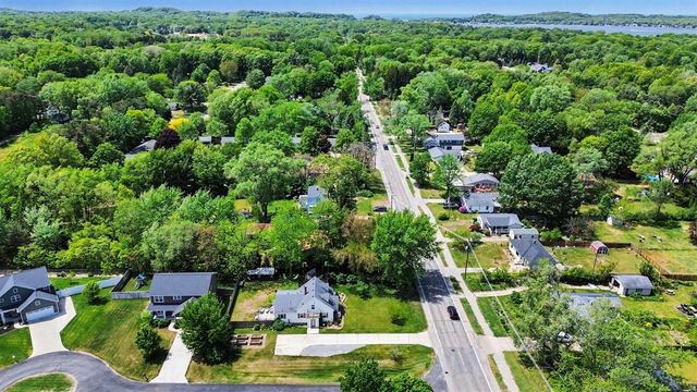 1222 W 32nd Street, Holland, MI 49423