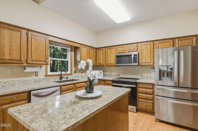 1237 Hillingdon Way, Raleigh, NC 27614