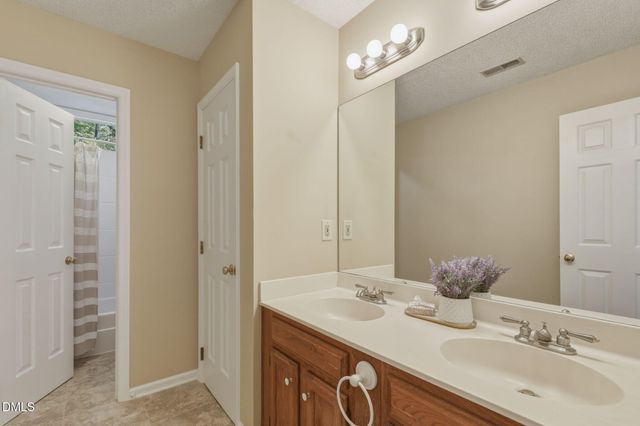 1237 Hillingdon Way, Raleigh, NC 27614