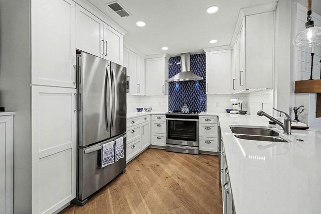 1198 S Lake Street 101, Whitehall City, MI 49461