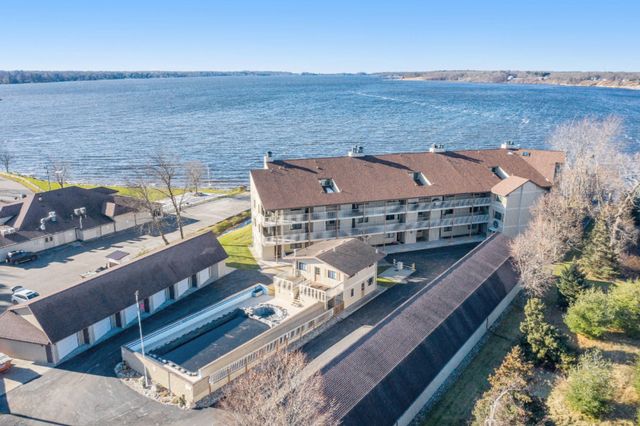 1198 S Lake Street 101, Whitehall City, MI 49461