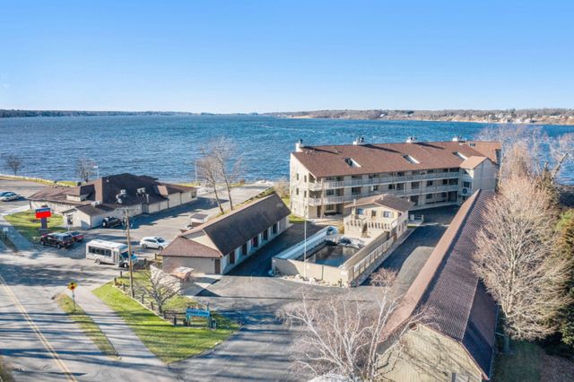 1198 S Lake Street 101, Whitehall City, MI 49461