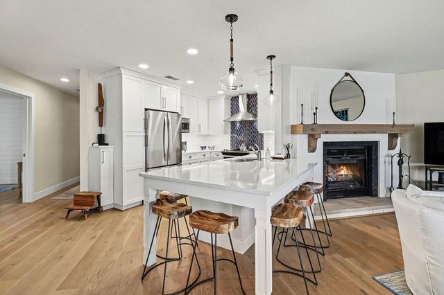 1198 S Lake Street 101, Whitehall City, MI 49461