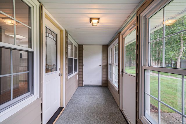231 Blackpool Court, Ridge, NY 11961
