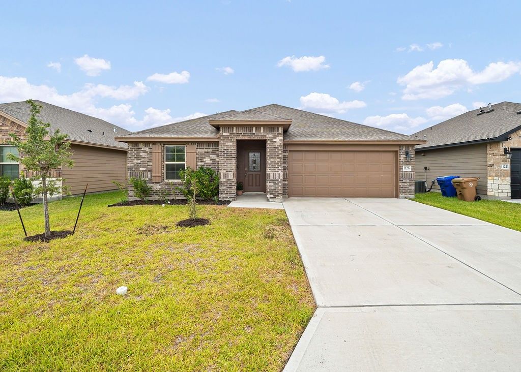 1126 Breebry Dr, Corpus Christi, TX 78415 — exterior