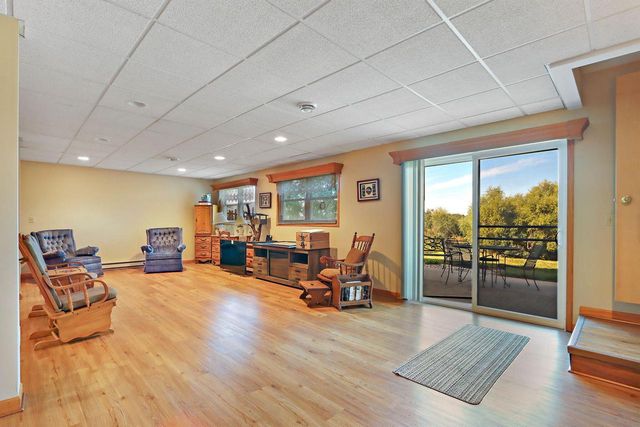 2144 Blue Heron DRIVE, Delavan, WI 53115