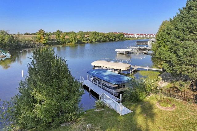 2144 Blue Heron DRIVE, Delavan, WI 53115