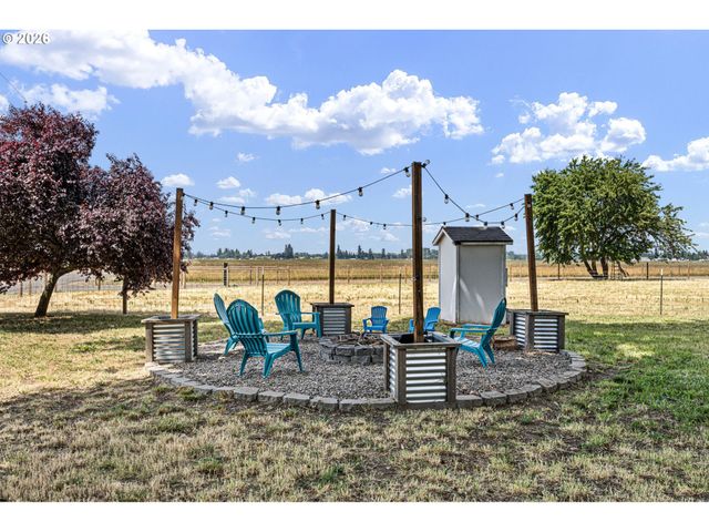 95069 TOFTDAHL Rd, Junction City, OR 97448
