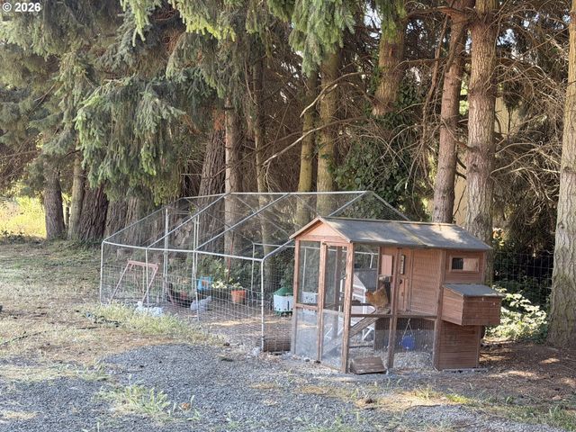 95069 TOFTDAHL Rd, Junction City, OR 97448
