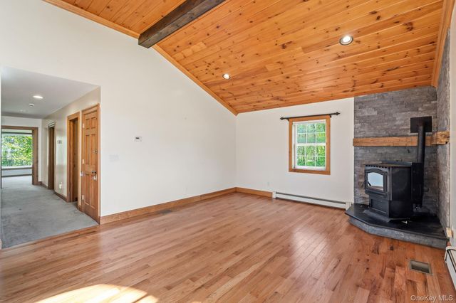 5328 Searsville Road, Pine Bush, NY 12566