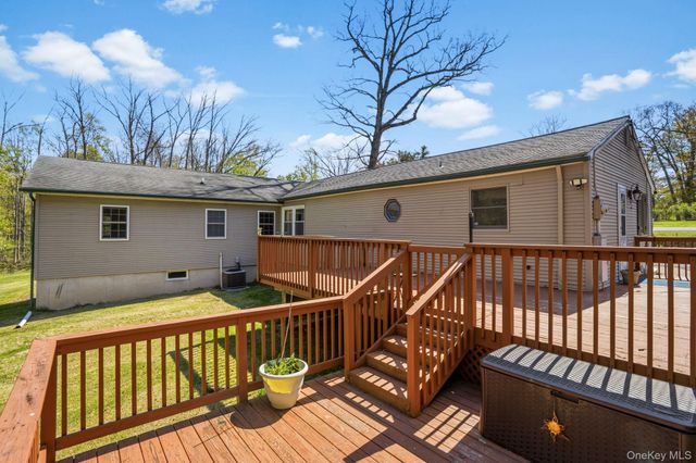 5328 Searsville Road, Pine Bush, NY 12566