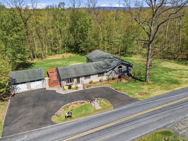 5328 Searsville Road, Pine Bush, NY 12566