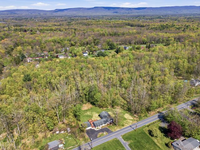 5328 Searsville Road, Pine Bush, NY 12566