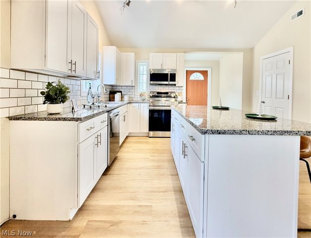 246 W Hamilton Street, Oberlin, OH 44074