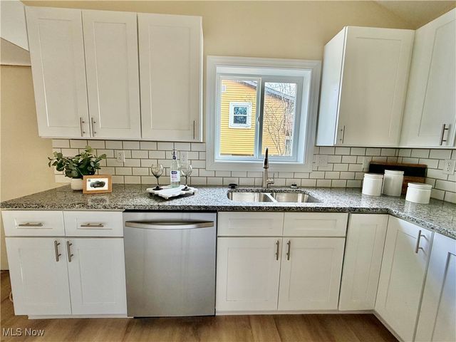 246 W Hamilton Street, Oberlin, OH 44074