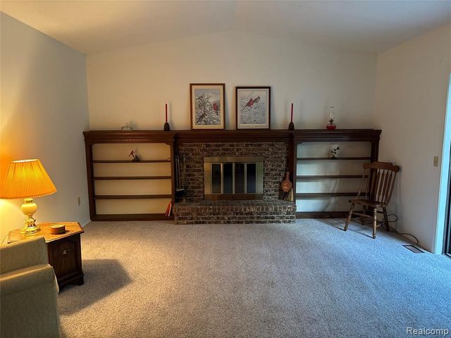 9351 Park Pl, Swartz Creek, MI 48473
