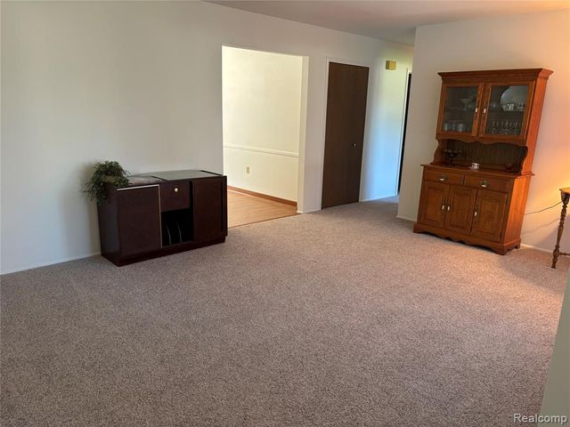 9351 Park Pl, Swartz Creek, MI 48473