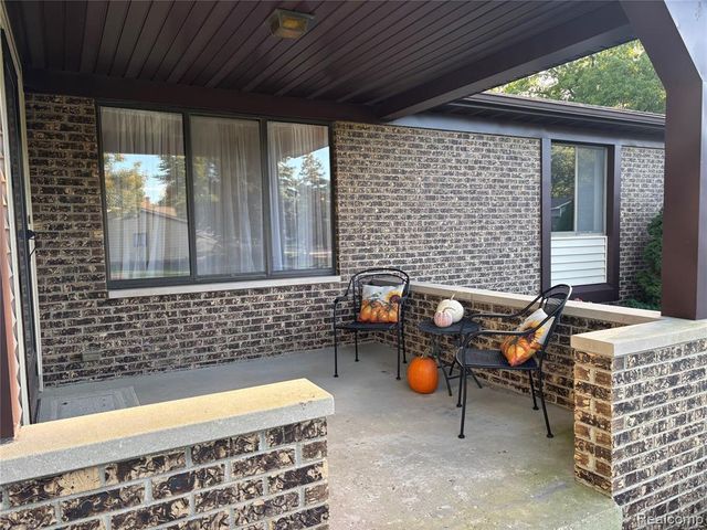 9351 Park Pl, Swartz Creek, MI 48473
