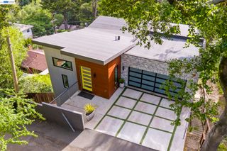 45 Homeglen Ln, Oakland, CA 94611