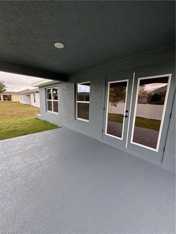 2605 NE 1st PL, Cape Coral, FL 33909